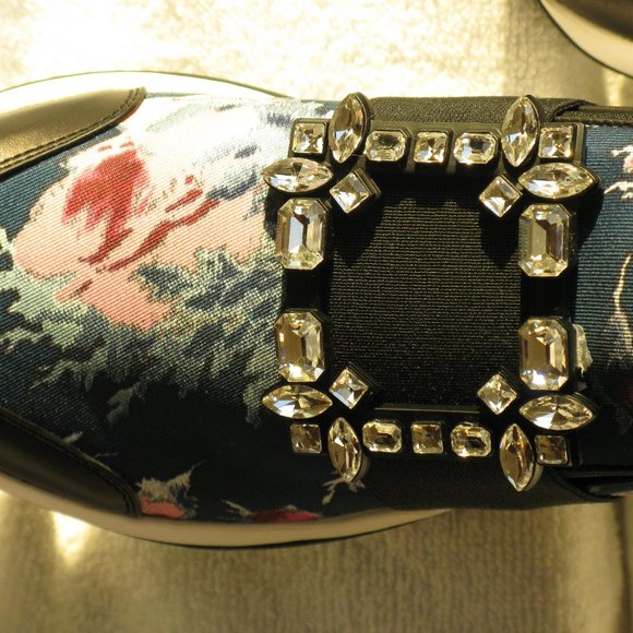 Meet your Posher, Bernadette - Picture 11 of 16